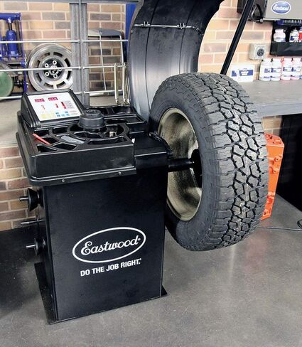 Eastwood Professional Car Tyre Balancer Machine | موازنة العجلة الإلكترونية | توازن الآلة الرقمية إطار | أدوات السيارات عالية الدقة | مجموعة إصلاح الإطارات | ضمان سنة واحدة in Saudi Arabia