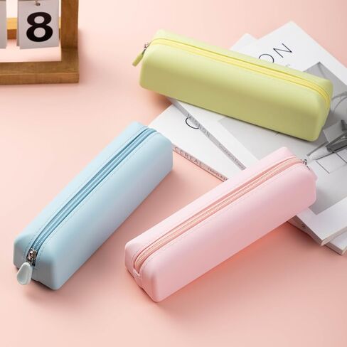 Cute Silicone Makeup Brush Holder, Soft Portable Cosmetic Brush Bag with Zipper, Travel Makeup Brush Case(01Lightpink) in Saudi Arabia