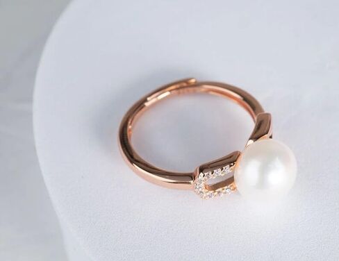 Natural Pearl Gemstone Womens Ring Round Shape White Stone Genuine Rose Gold Plated Promises Anniversary Rings for Woman Gift for Her in Saudi Arabia