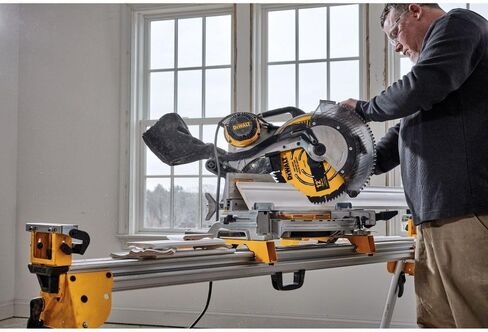 Dewalt Miter Saw Saw Blade Combo Pack ، 12 "شفرات ، 40 سنًا و 60 سنًا ، إنهاء جيد ، كربيد حاد للغاية (DWA112CMB) in Kuwait