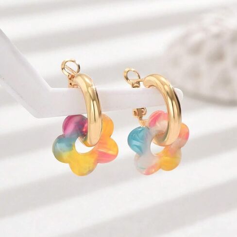 Chunky Acrylic Gold Small Flower Hoop Huggie Earrings, Colorful Boho Ear Piercing Dangle Drop Earrings, Dainty Chic Charm Jewelry Gift in Saudi Arabia