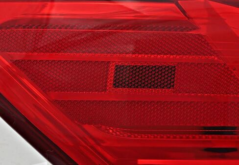 لمصباح Light Tail Light Nissan Pathfinder 2013 2014 2015 2015 سائق يسار الجانب الأيسر in Kuwait