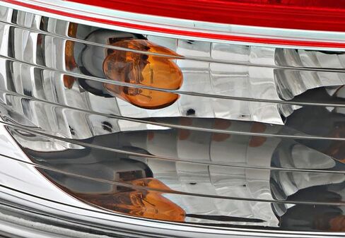لمصباح Light Tail Light Nissan Pathfinder 2013 2014 2015 2015 سائق يسار الجانب الأيسر in Kuwait