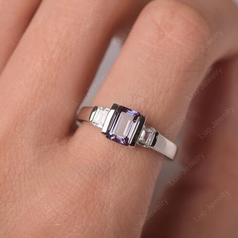 S925 Sterling Silver 3-Stone Ring Engagement Ring Emerald Cut Gemstone Ring Half Bezel Wedding Promise Rings for Women Jewelry in Saudi Arabia