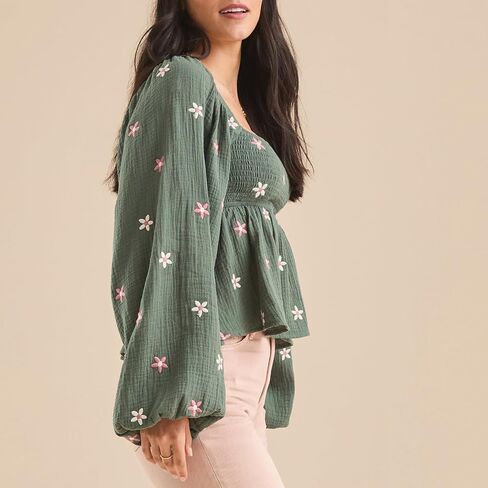 Women Floral Embroidered Blouses Long Lantern Sleeve Smocked Top Y2k Square Neck Babydoll Shirts Vintage Flowy Tops in Saudi Arabia