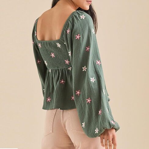 Women Floral Embroidered Blouses Long Lantern Sleeve Smocked Top Y2k Square Neck Babydoll Shirts Vintage Flowy Tops in Saudi Arabia