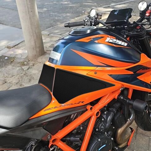 وسادة الخزان لـ KTM 1290 Super Duke R （2020-2025） 1290R دراجة نارية غاز دبابة الحامي الجانبية للاصطدام للاصطدام بقطع الركبتين مضاد للانزلاق خدش دائم تصميم عسل متين (أسود) in Kuwait