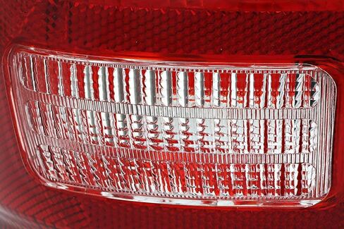 لمصابيح مصابيح Ford Expedition Tail Lights 1997 1998 1999 2000 2001 2002 Driver and Raptenger Side in Saudi Arabia