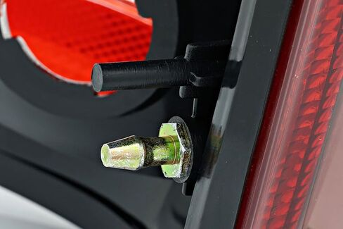 لمصابيح مصابيح Ford Expedition Tail Lights 1997 1998 1999 2000 2001 2002 Driver and Raptenger Side in Saudi Arabia