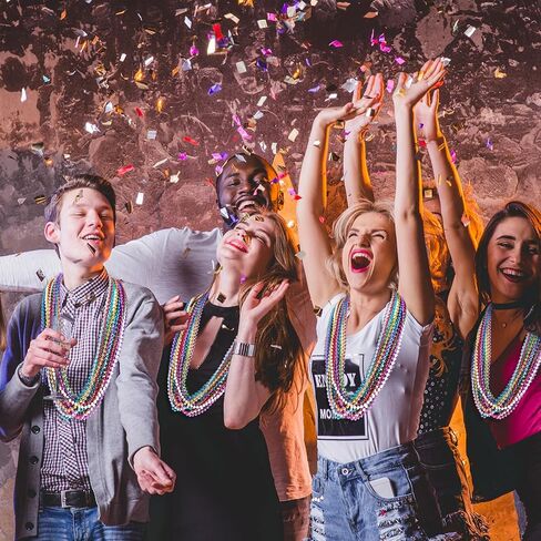 SHAOQINLIN 30 PCS White Bead Necklaces, 33" White Mardi Gras Christmas Beads Necklace, 4th of July Necklaces, Parade Throws Accessories for Christmas Independence Day New Year Party Favors in Kuwait