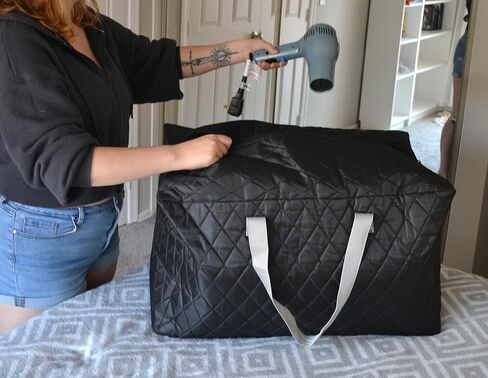 25 Gallon Quilted Moving and Storage Bag. 22" x 10" x 8". Moving Bag with Reinforced Handles and Zippers. Great for Moving and Storing Clothes, Art Supplies, School Supplies and More. in Kuwait