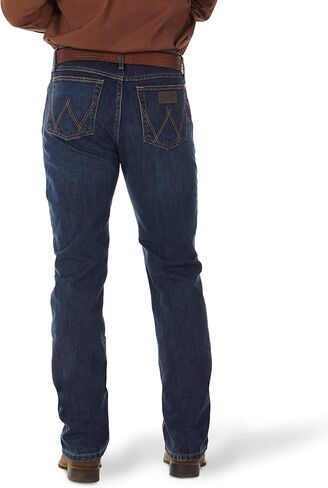 بنطلون جينز Wrangler رجالي قابل للتمدد بمقاس عادي in Kuwait