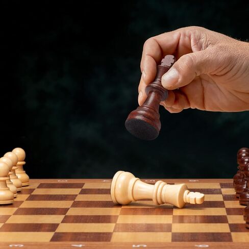 Husaria Staunton Tournament No. 5 Chessmen مع 2 Queens و Wooden Box ، 3.6 بوصة ملوك in Kuwait
