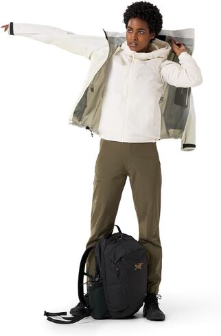 Arc'teryx Atom Hoody Women's - Redesign | سترة معزولة خفيفة الوزن للنساء مع غطاء محرك السيارة | رطوبة ومقاومة الرياح in Kuwait