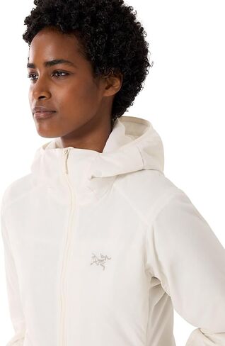 Arc'teryx Atom Hoody Women's - Redesign | سترة معزولة خفيفة الوزن للنساء مع غطاء محرك السيارة | رطوبة ومقاومة الرياح in Kuwait