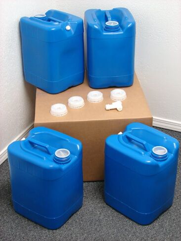 API Kirk Containers 5 Gallon Samson Stackers ، Blue ، 4 Pack (20 Gallons) ، مجموعة تخزين مياه الطوارئ - جديدة! - ينظف! - محاصر! - مجموعة تتضمن حنفية واحدة وجع غطاء in Kuwait