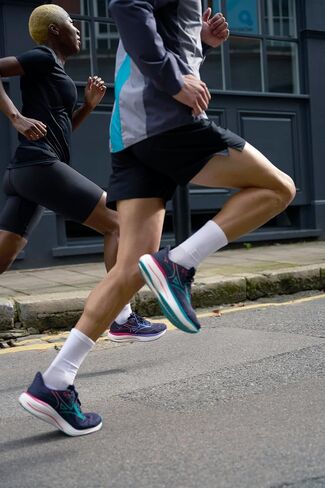 Mizuno Men Wave Rider 29 Running Shoe in Saudi Arabia