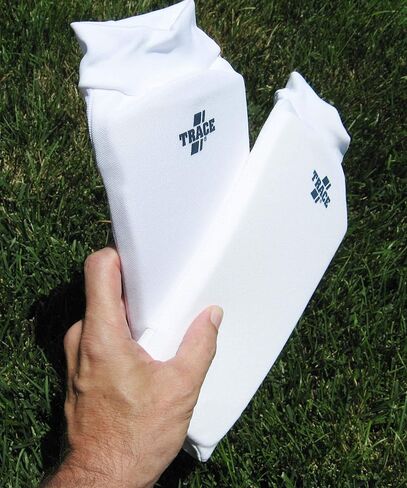 واقي ذراع كرة القدم من آدامز الولايات المتحدة الأمريكية in Kuwait