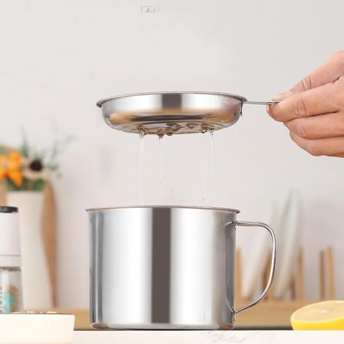 Grease Container with Fine Mesh Strainer, Lid and Easy-Grip Handle (1 L) in Saudi Arabia