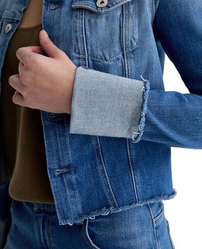 Women's Robyn Fitted Denim Jacket in Saudi Arabia
