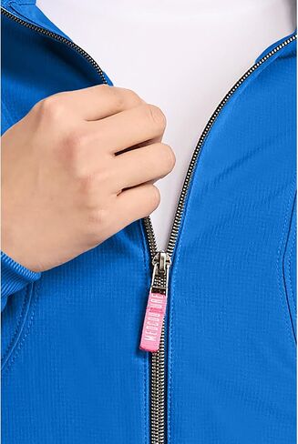 Med Couture Scrub Jackets for Woman Cropped Warm Up Jacket with 2 Pockets, Moisture Wicking Fabric & 360° Stretch - MC303 in Saudi Arabia