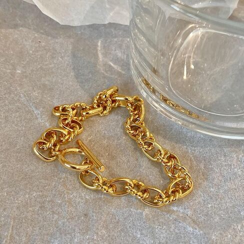 Chunky Gold Chain Necklace and Chunky Gold Bracelet with Toggle Clasp in Saudi Arabia