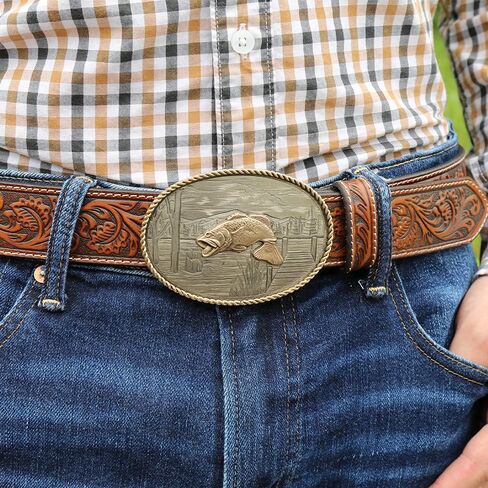 Montana Silversmiths Nature's Valor Buckle with Buck and Doe in Saudi Arabia