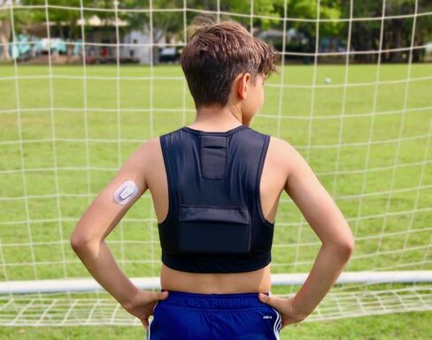 Unisex Youth/Adult diabetes sports vest with phone pocket, CGM compatible vest, Activity tracker/heart monitor pocket in Saudi Arabia