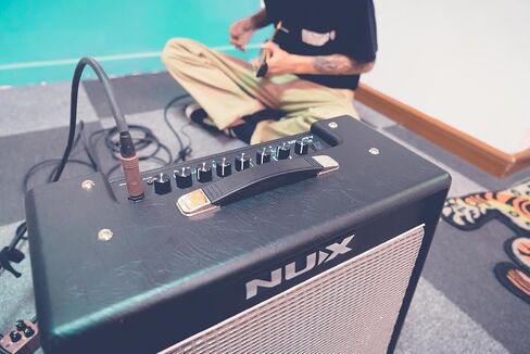 Nux Mighty 40 BT Guitar Amblifier مع Bluetooth | 3 تأثيرات التعديل ، بوابة الضوضاء ، مكتبة مسار الدعم ، الإعدادات المسبقة القابلة للتخصيص ، الميزات الحصرية للتطبيق مع حزمة قماش سلسلة التوقيع in Saudi Arabia