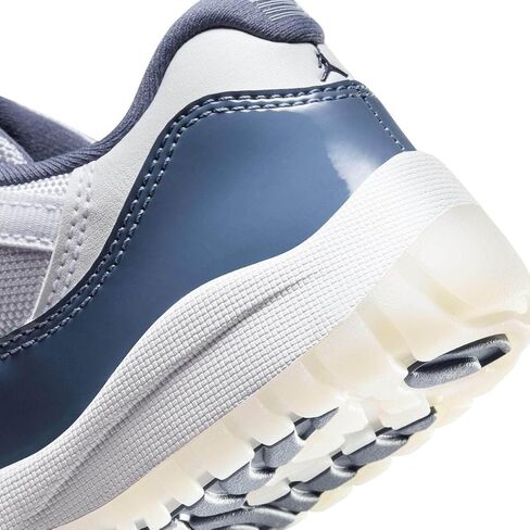 Nike Unisex-Child Sneaker in Kuwait