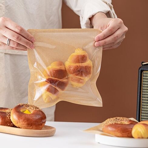 Ocmoiy 100ct Heat-Sealable Bakery Bags with Window for Egg Sandwich, Donut, Cookies Packaging, 7.1x7.5 Inches Clear Front Brown Paper Treat bags To go, Grease-Resistant (100) in Kuwait