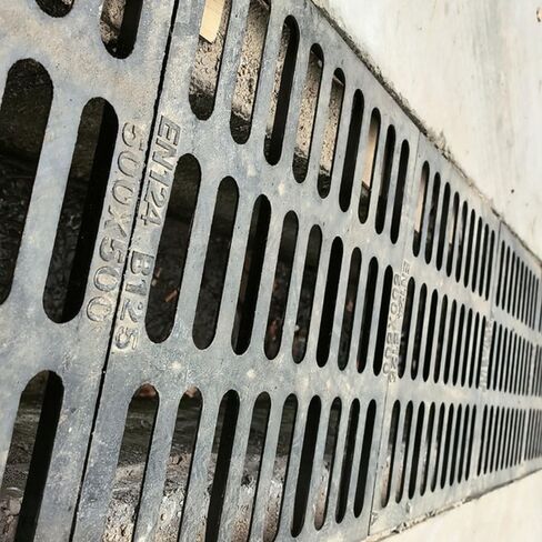 Black Sewer Grates Cover Outdoor Drain Grate Cast Iron Channel Drain Cover, Non Slip Driveway/Garage/Concrete Floor Drainage Grates(20x10in-50x25cm) in Kuwait