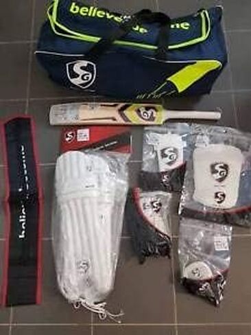 SG Best Sports 100 ٪ مجموعة Cricket Complete الأصلية مع الملحقات بالحجم الكامل (مثالي لكبار اللاعبين) مجموعة الكريكيت الكاملة in Kuwait