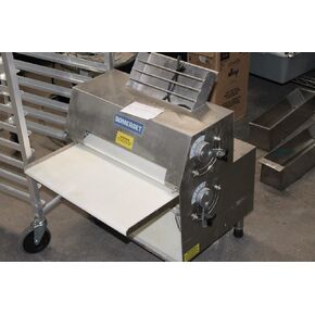 Somerset CDR-2000 20" Double Pass Dough Sheeter | 3/4 HP in Saudi Arabia