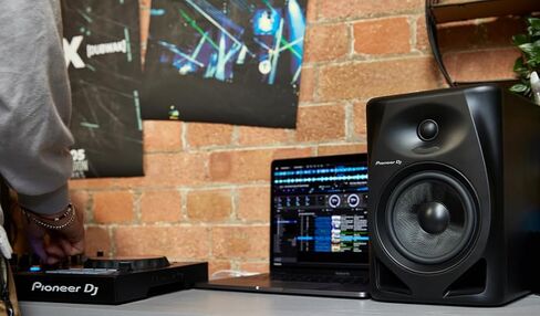 Pioneer DM-40D 4-inch Desktop Active Monitor Speakers (Pair, Black) with Studio Monitor Isolation Pads in Kuwait