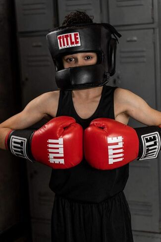 العنوان Classic Face Protector Headgear - Boxing Headgear ، MMA Gear ، MMA ، Terging Gear ، Boxing Ceadgear ، Faring Boxing Head ، Farring Headgear ، Muay Thai Headgear in Kuwait