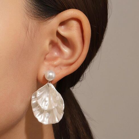 Pearl Earrings for Women，18K Gold Plated Clip-On Earrings, Lightweight Jewelry for Non-Pierced Ears, Elegant Accessories for Women, Ideal for Everyday & Special Occasions (Clip-On Pearl Earrings) in Saudi Arabia
