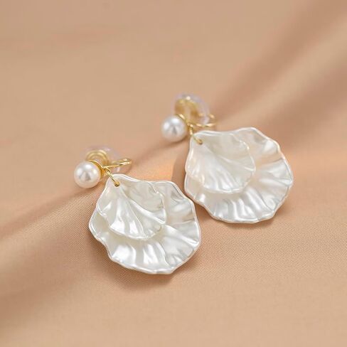 Pearl Earrings for Women，18K Gold Plated Clip-On Earrings, Lightweight Jewelry for Non-Pierced Ears, Elegant Accessories for Women, Ideal for Everyday & Special Occasions (Clip-On Pearl Earrings) in Saudi Arabia