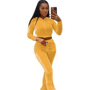 بدلة رياضية نسائية بلون سادة مكونة من قطعتين من القطيفة مكونة من قطعتين للنساء، سترة علوية قصيرة بغطاء للرأس بأكمام طويلة وسروال مرن واسع مجموعة ملابس رياضية كاجوال بدلة رياضية للركض مع جيوب in Kuwait