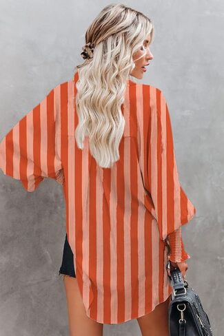 قمصان CHYRII النسائية الكاجوال بأزرار سفلية ورقبة على شكل حرف V وأكمام طويلة مع جيوب in Kuwait