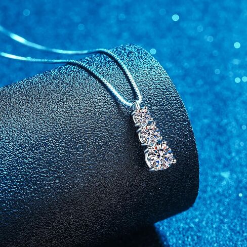 قلادة GUYOICHT مويسانيتي 3 أحجار من الفضة الإسترليني عيار 925، 0.9 قيراط tw./1.7 قيراط tw. قلادات قلادة مويسانيتي دائرية الشكل للنساء والفتيات، سلسلة 16+2 بوصة in Kuwait