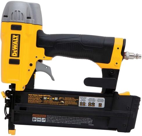 DEWALT Brad Nailer، يقوم بتشغيل مسامير نهائية 18GA مقاس 5/8 بوصة إلى 2 بوصة، إصدار انحشار بدون أدوات (DWFP12231) in Kuwait