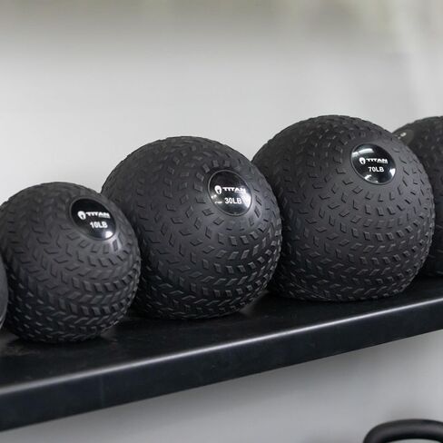 Titan Fitness Rubber Tread Slam Ball ، Loons Dead ، تمرين الوزن - رمي ، الصيد ، Slam ، Twist in Kuwait
