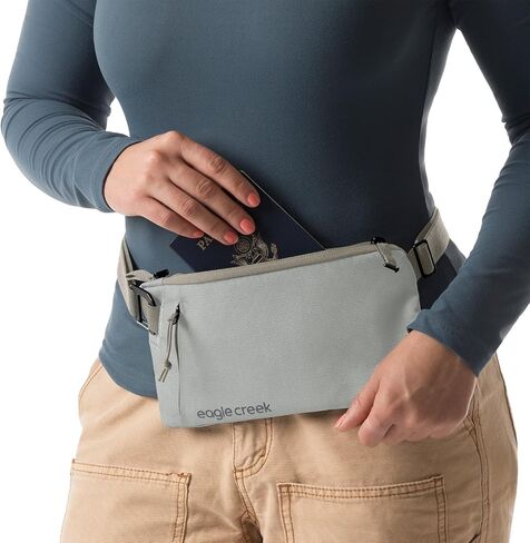 Eagle Creek Stash Radio Tenderification Bag Bag - حقيبة يد متعددة الاستخدامات مع حماية RFID المضادة للسرقة in Saudi Arabia