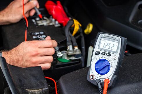 Westinghouse 600V True RMS Auto-Ranging Multimeter with Large Screen and Relative Mode; Measures Voltage Current Resistance Capacitance Frequency Temperature; Incl. Case and 2-Year Warranty. in Saudi Arabia