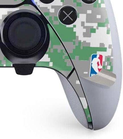 ألعاب Skinit Scenit Maming Skin متوافقة مع PS5 DualSense Edge Pro Controller - NBA Boston Celtics Green Primary Logo Design in Kuwait