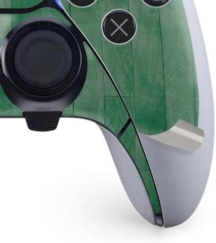 ألعاب Skinit Scenit Maming Skin متوافقة مع PS5 DualSense Edge Pro Controller - NBA Boston Celtics Green Primary Logo Design in Kuwait