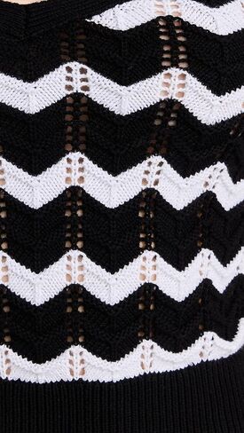 حمالة صدر نسائية مخططة من Izzie Chevron in Kuwait