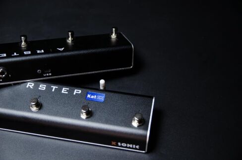 XSONIC Airstep Kat EX, KATANA Gen3, MkII & MkI Footswitch, 3 Control Modes, Change Effect Type, 2 expression pedal inputs, Modify Amp sound with BTS App for iOS and Android in Kuwait