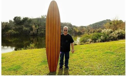 Wooden Surfboard Longboard Handmade Stylish Fins Glossy Exterior Red Cedar Epoxy Surfboard in Kuwait